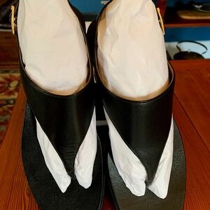 Women’s black leather Bernardo sandals